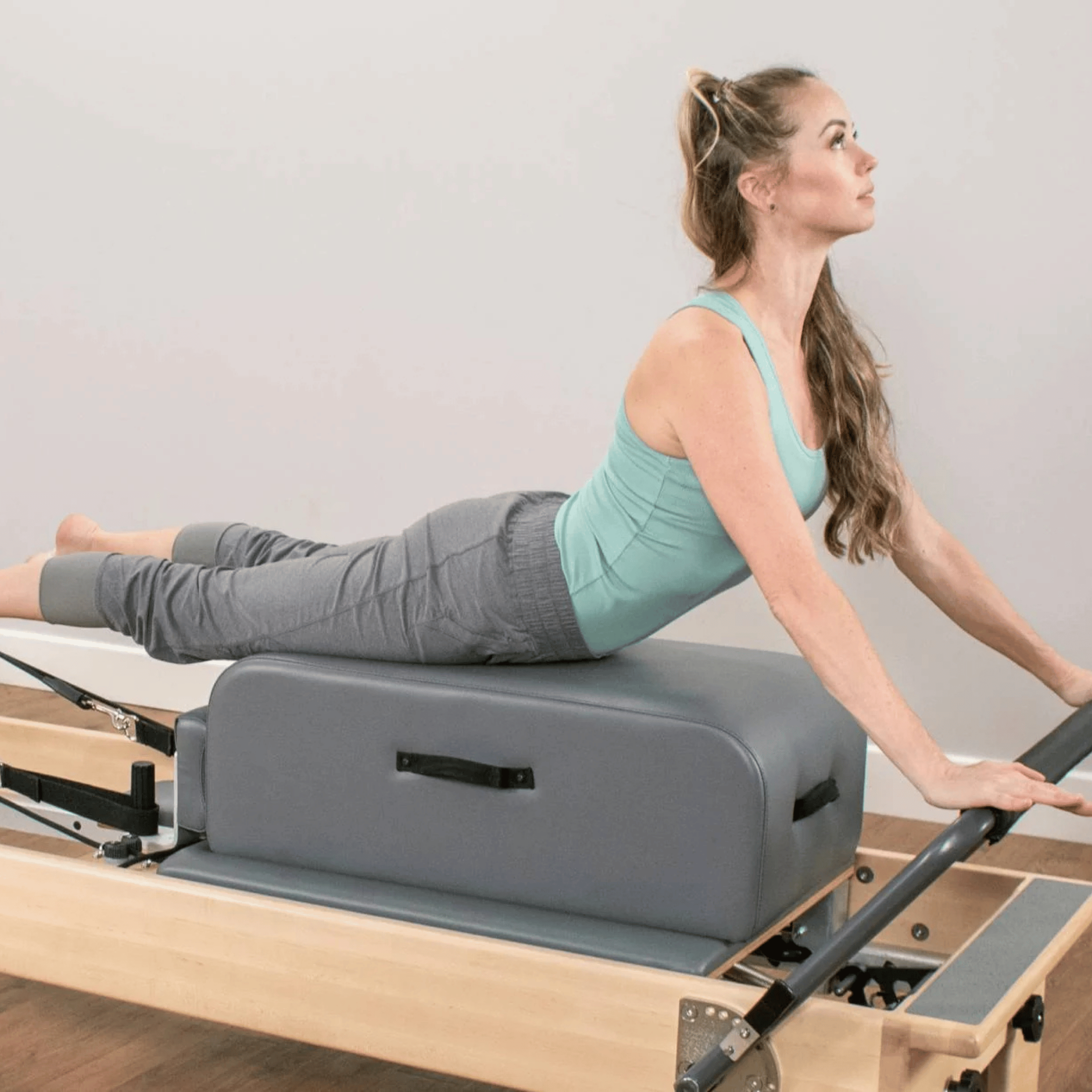 Contour Sitting Box